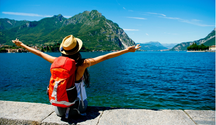 an image of a women traveling and increasing neuroplasticity